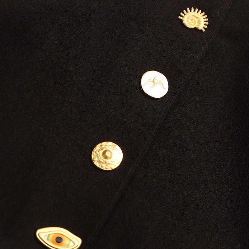 Opulent Buttoned Suit - Image 7