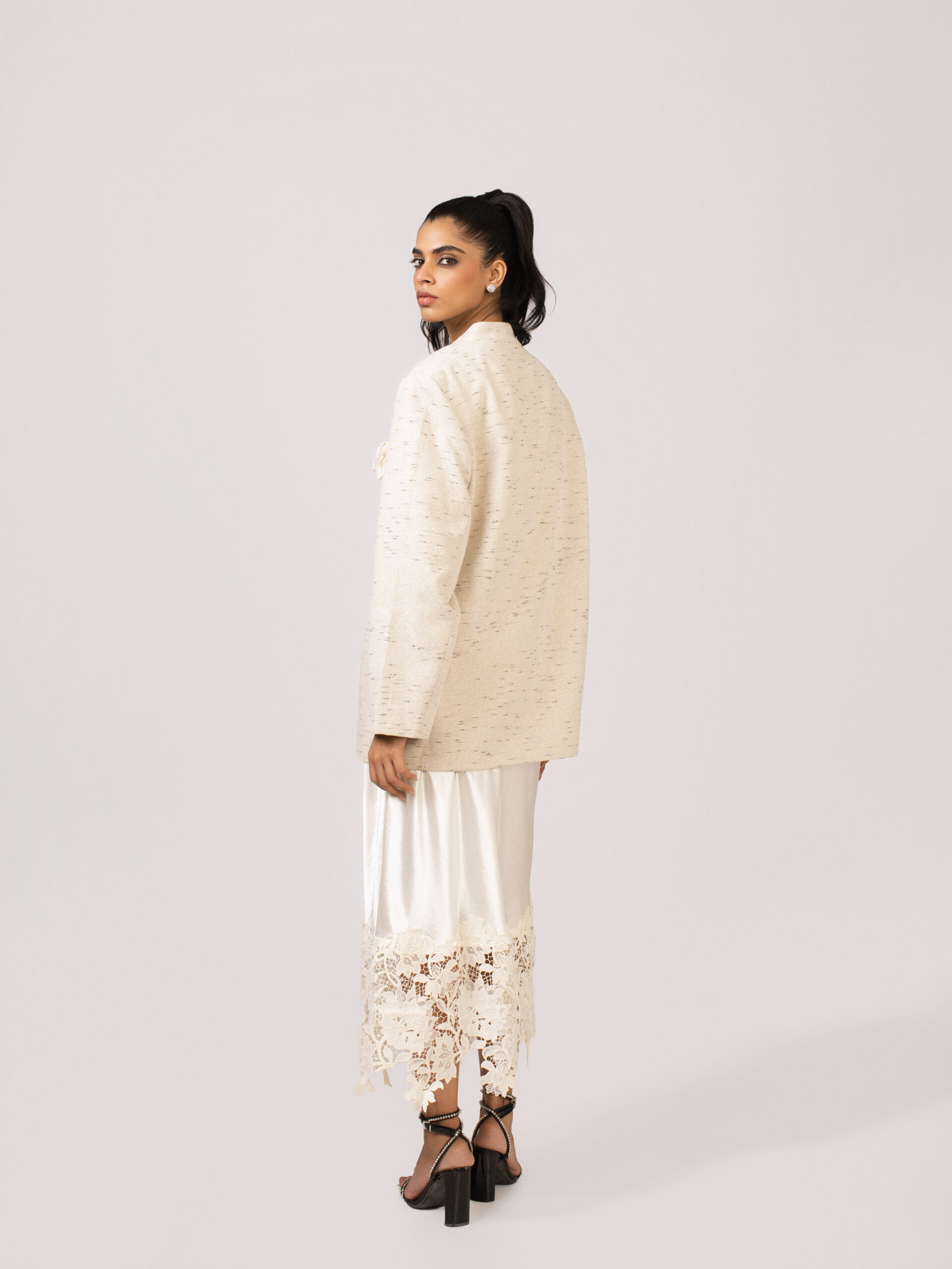 Hecver Ruched Pocket Through Blazer - Image 3