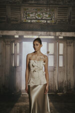 She Rise Front Textured Rose Corset - Image 11