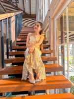 She Rise Front Textured Rose Corset - Image 5